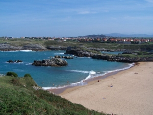 El Ayuntamiento de Santa Cruz de Bezana cerrará la playa la noche de San Juan