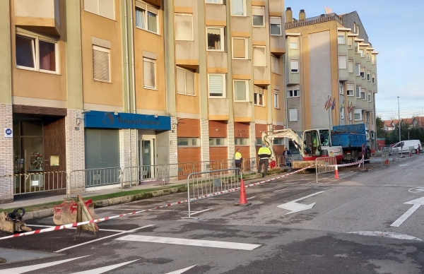 El Ayuntamiento mejora la accesibilidad y la seguridad peatonal en el centro urbano de Bezana